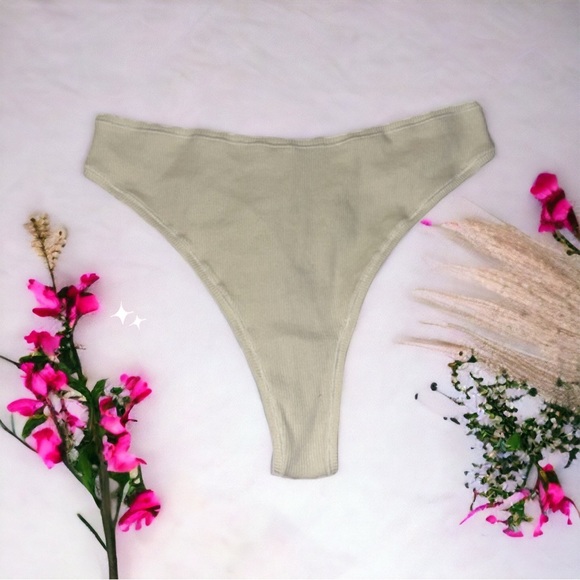 Skims Ribbed Panties Plus Size Thong Size 2x - Picture 1 of 9